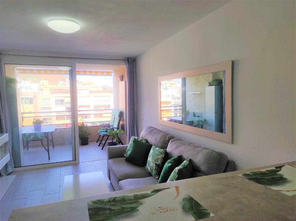 Апартаменти Valdes Center Los Cristianos Лос-Крістіанос Екстер'єр фото